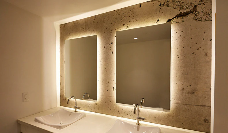 pros and cons of lighted mirrors