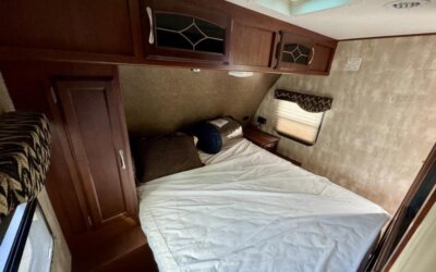 winnebago 2201dt 2015 bed size specs