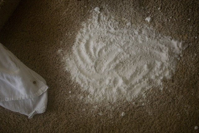 baking soda to dry car carpet