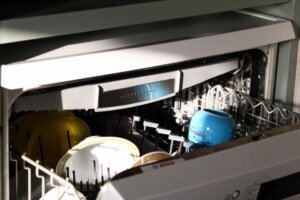 Bosch dishwasher smells like burning plastic