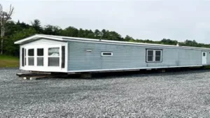 1983 Harrison manufactured home 245521